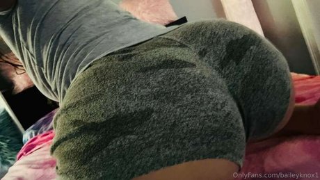 Bailey Knox model exclusive gallery