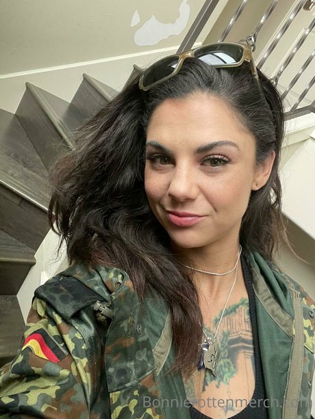 ebony smoking onlyfans perfect galleries