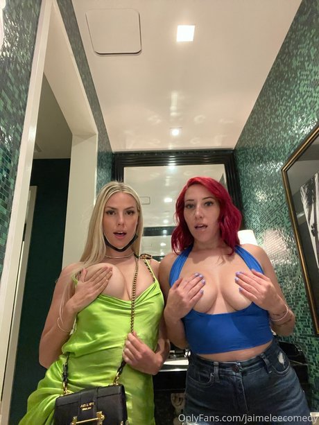 Jaime Lee Simmons high quality star photo