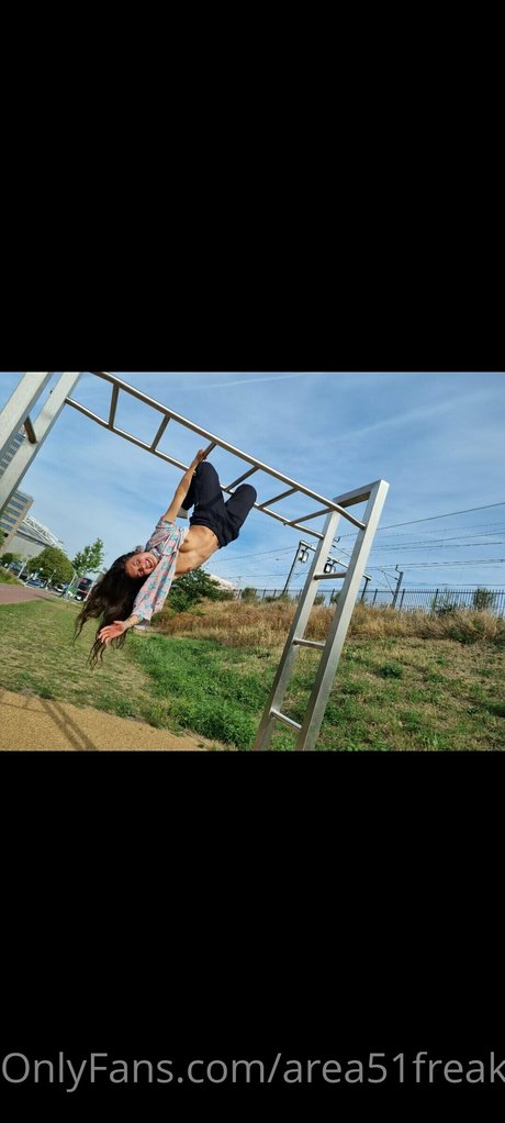 Area51Freak pornstar top picture