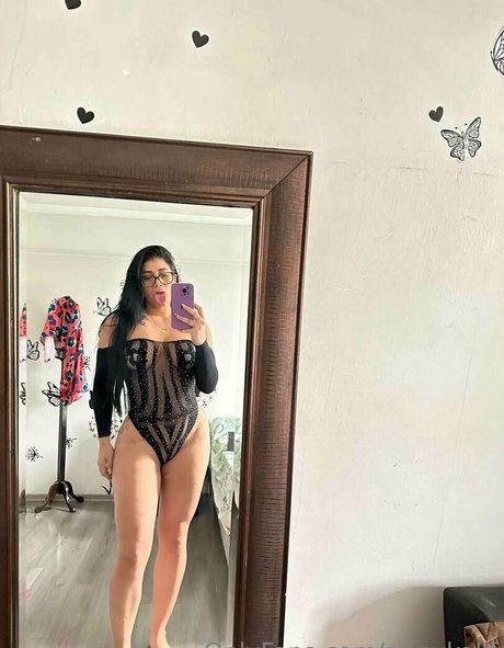 annykalif pretty pornstar pic