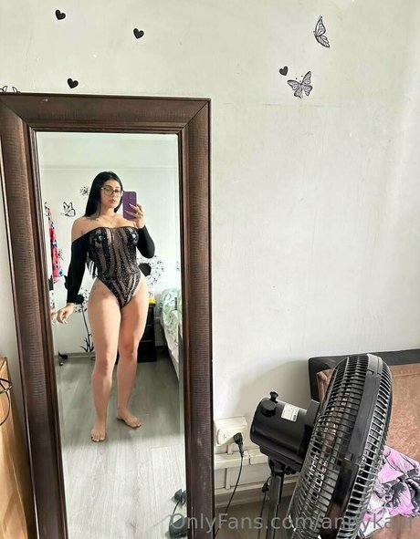 annykalif exclusive pornstar photos