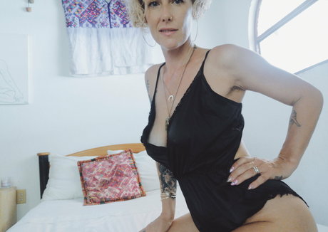 blowjob cumshot onlyfans art nude pic