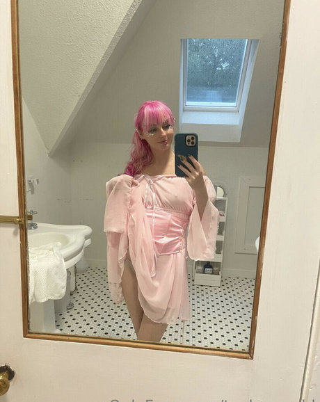 Taylorwould xxx pornstar picture