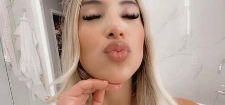 Isabella Buscemi art actress pics