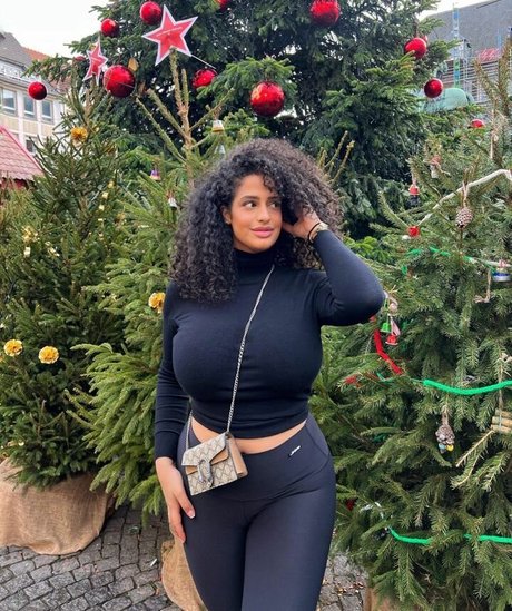 Anna Maria model naked archive