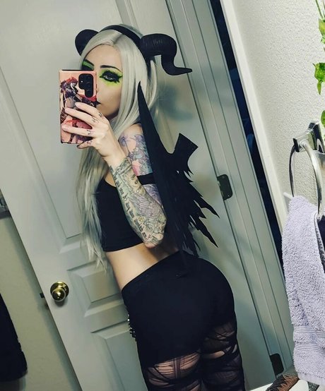 LadySurvival top pornstar photos