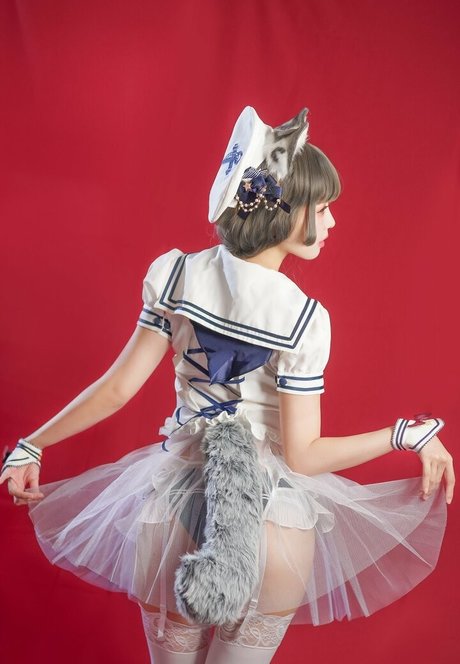 Ely Cosplay nude model photo