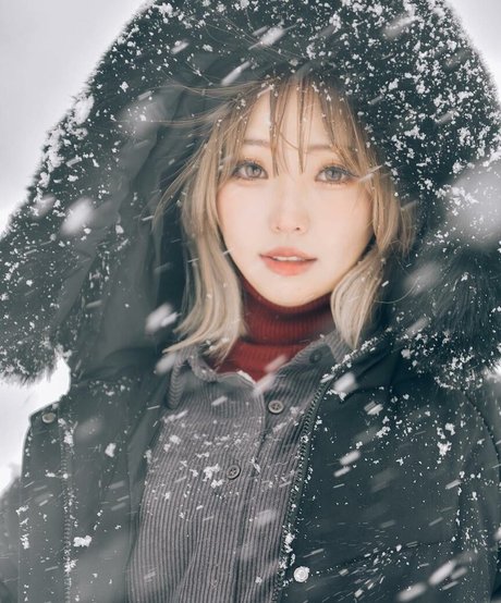 Ely Cosplay sex star pics