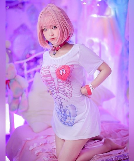 Ely Cosplay sexy actress archive