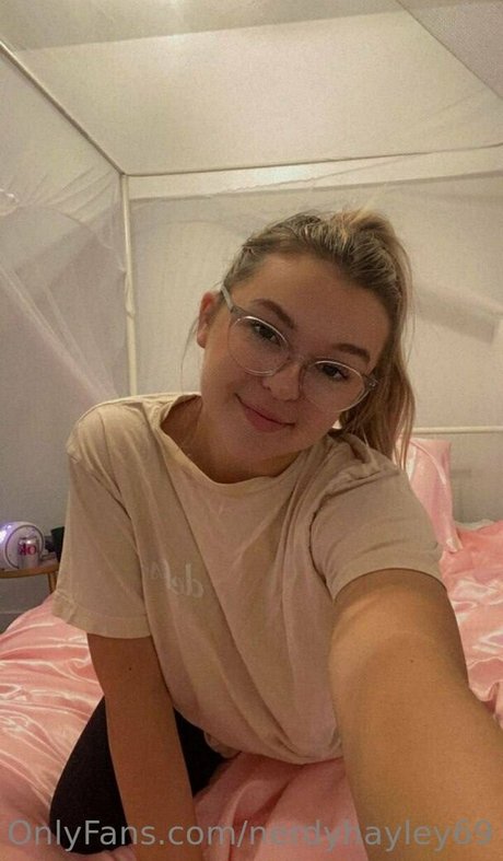 nerdyhayley69 pornstar adult picture