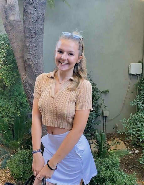 nerdyhayley69 porn model pic