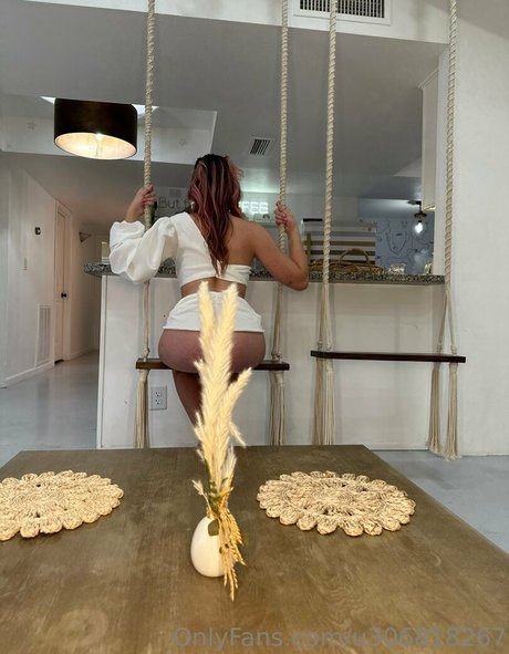 nerdyhayley69 model pretty image