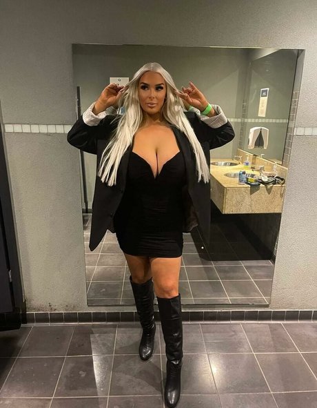 Ashleemunday pornstar nudes image