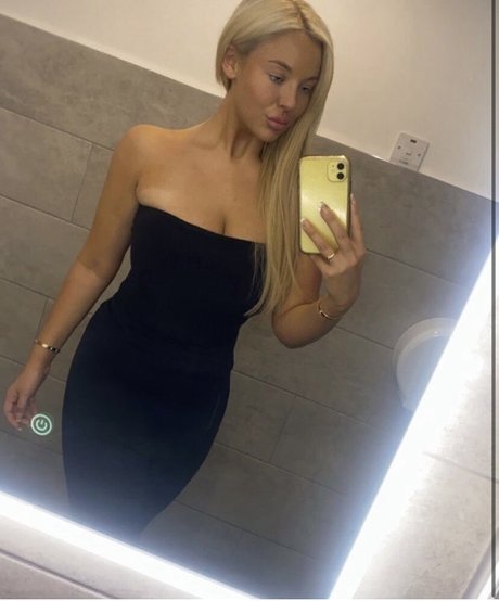 Anna Curley perfect pornstar pics