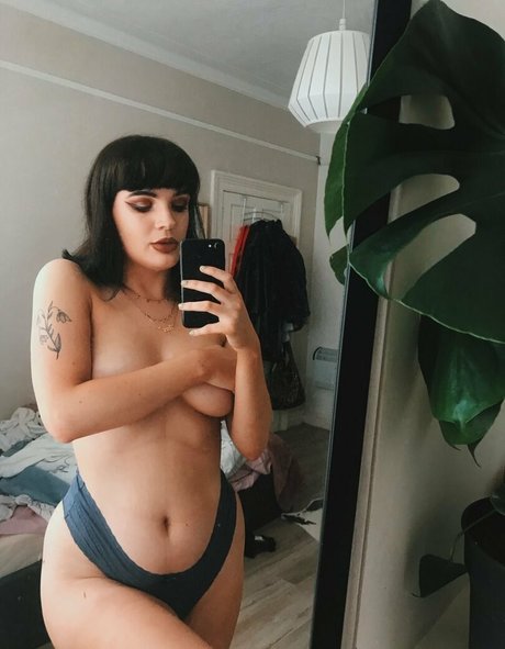 ellyy pornstar free picture