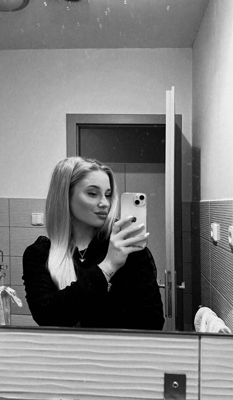 asian creampie onlyfans porno pics