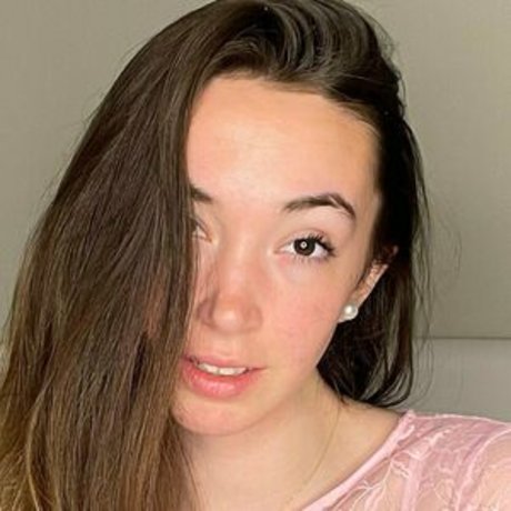 babbyliili top pornstar pic