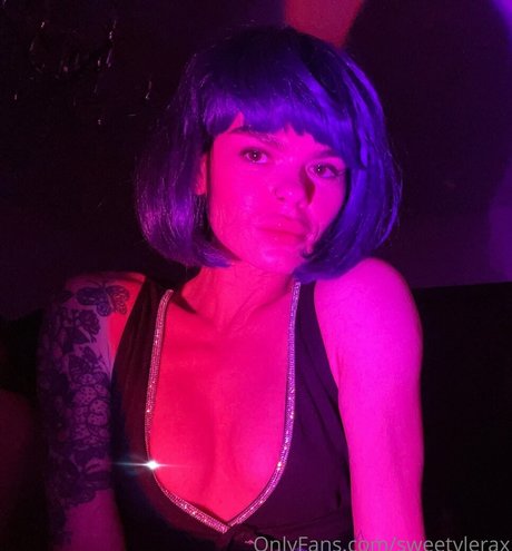 footjob onlyfans beautiful pic