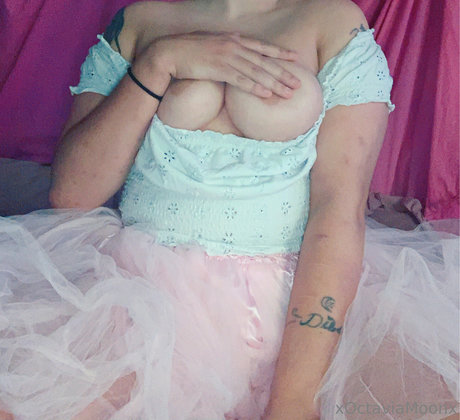 xoctaviamoonx pornstar hd photo