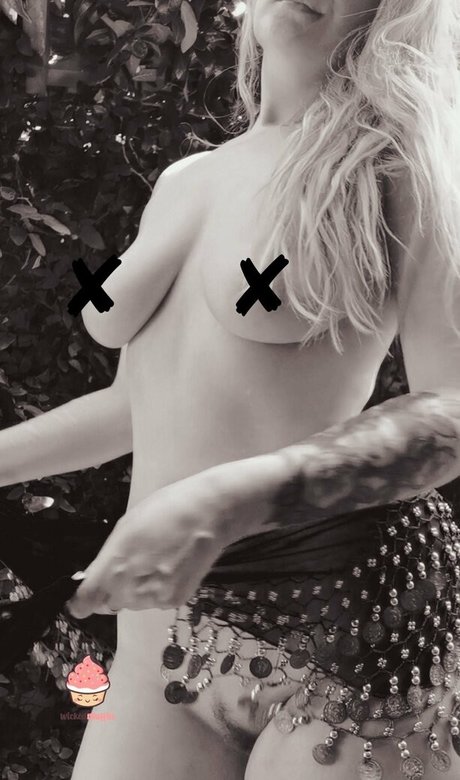 thewickedmuffin star sexy image