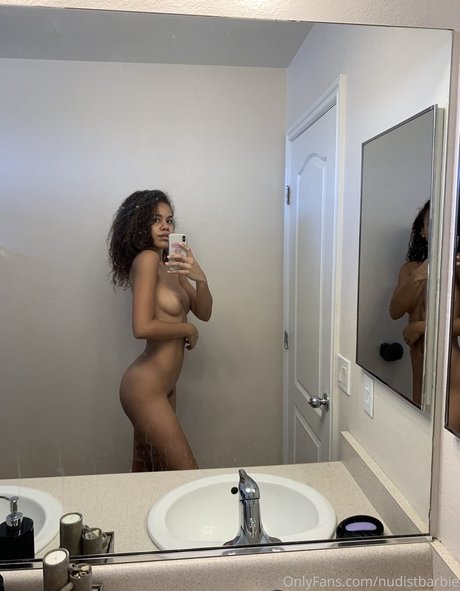 Nudistbarbie model exclusive photos