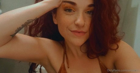 arisdael pornstar naked pictures