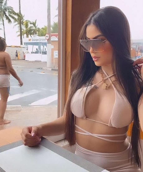 Leticia Silva hd actress photo