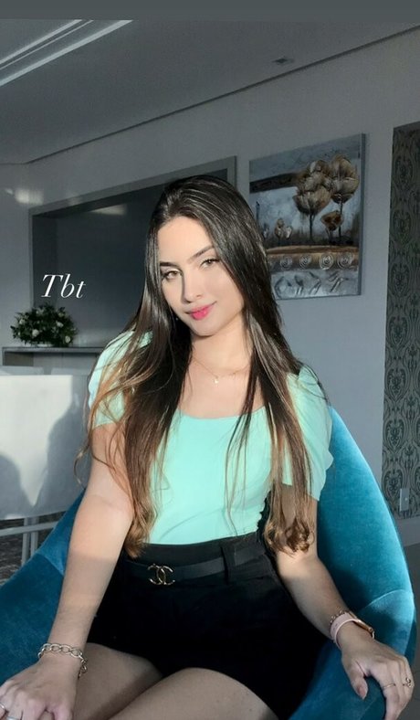 Leticia Silva star art photos