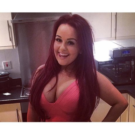 Shauni Rixon star sexy pictures