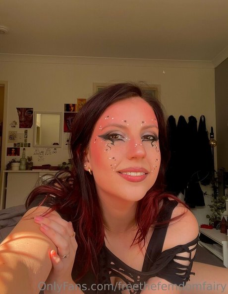 freethefemdomfairy art star picture