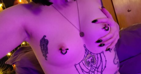 xxx asian onlyfans nude picture