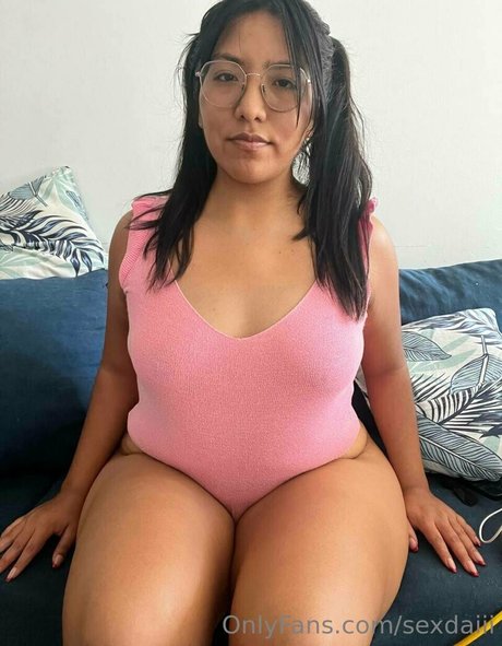 sexdaiii model top picture