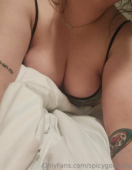 thespicyorange model adult pics