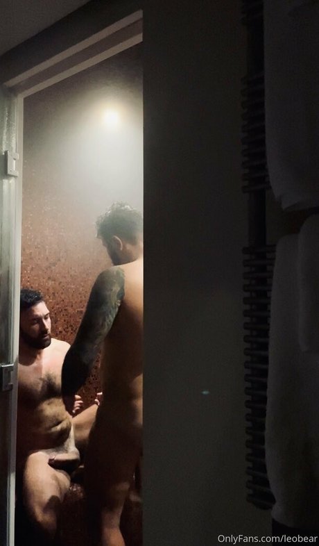 leobear pornstar top images