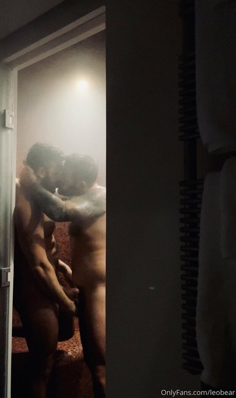 leobear model nice images