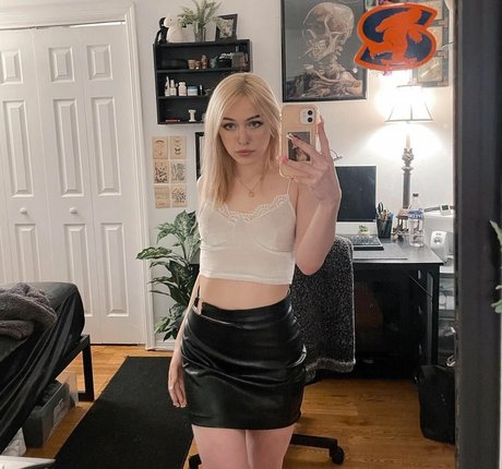 MyahAlanna nude pornstar pic