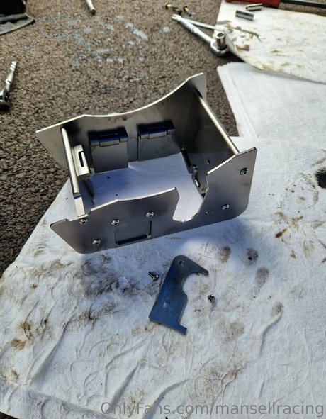 mansellracing pornographic model archive