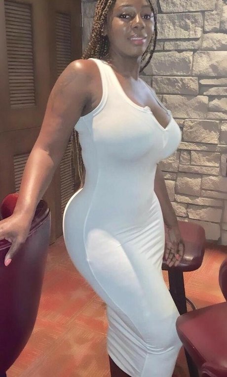 Peach girl23 xxx model picture