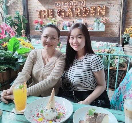 ebony smoking onlyfans adult gallery