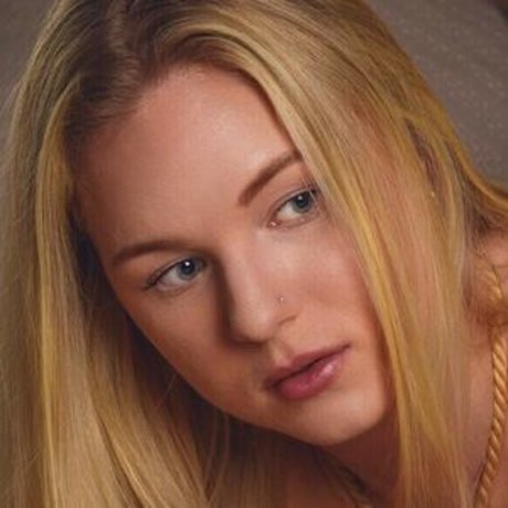 Hattie James model adult galleries