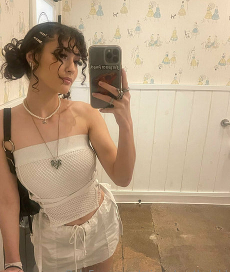 mirandarothchild nice model photo