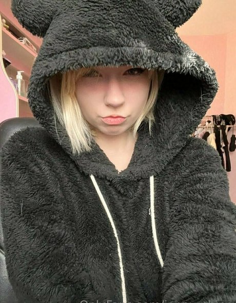 jenny shine Profile Photo