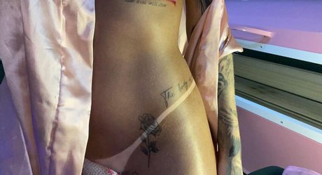 Kauane Siqueira perfect pornstar image