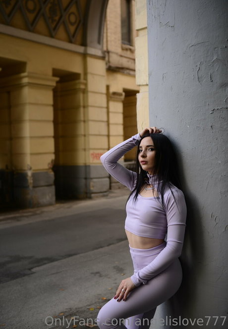 angelina crystal high quality actress gallery