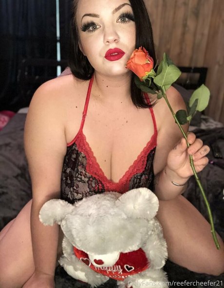 reefercheefer21 best model pic