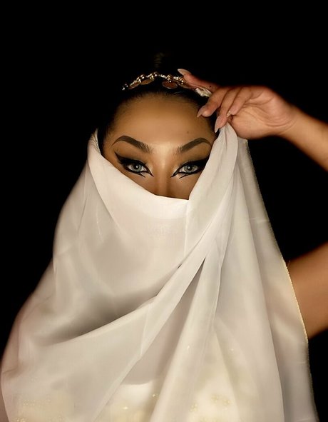 ohmyfkinyea star porn picture