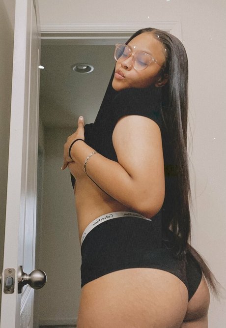 whoissapphic porn model images