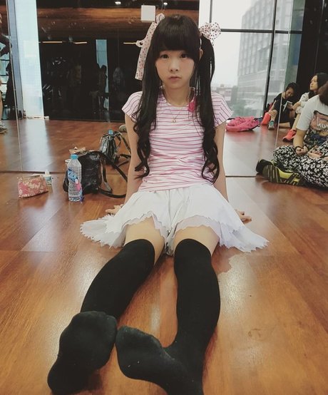 Ola Aphrodite star art photos