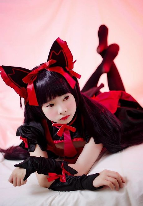 Ola Aphrodite model nude pic